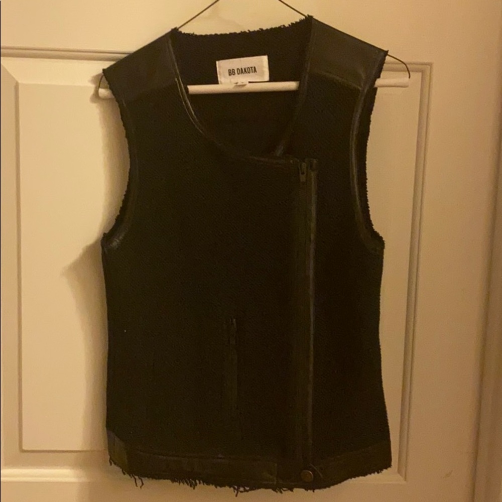 BB Dakota vest
